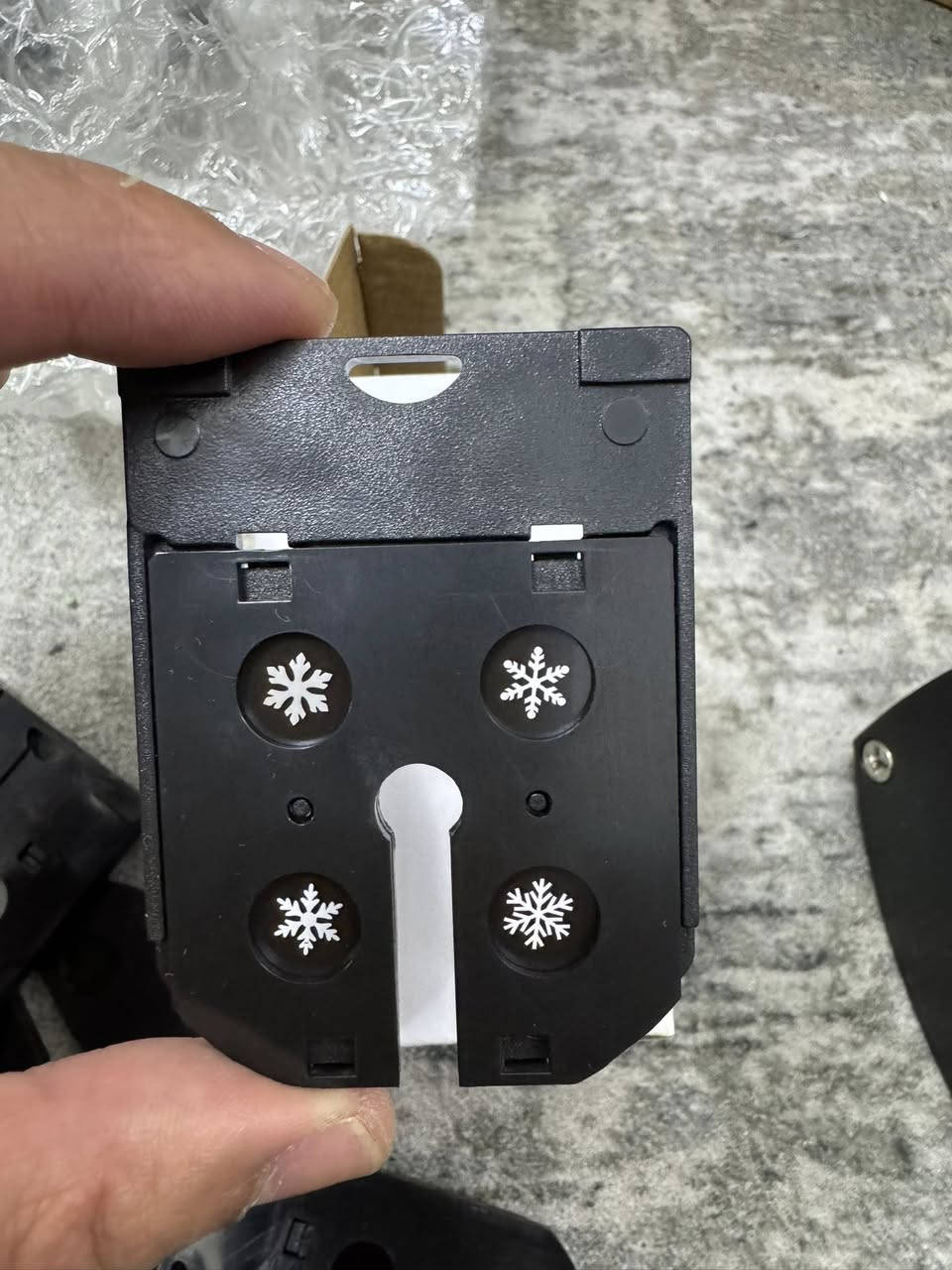 بروجكتر نشره
متوفر بروجكتر نشره متحركة مع ملحقاته كاترجات ممكن تغيرها كل كاترج بي رسمات تختلف، ملحق ١٢ كاترج

ثلاث مودات ثابت ومتحرك وسريع
متوفر اكثر من قطعه

السعر ٨ الاف


**إذا كنت صاحب هذا الإعلان وتريد حذفه لأي سبب، رجاءا أرسل رسالة إلى الدعم الفني**