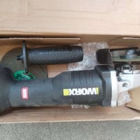 كوسرة ماركة معروفة • بدون شاحن وبطارية • ٥ أقراص