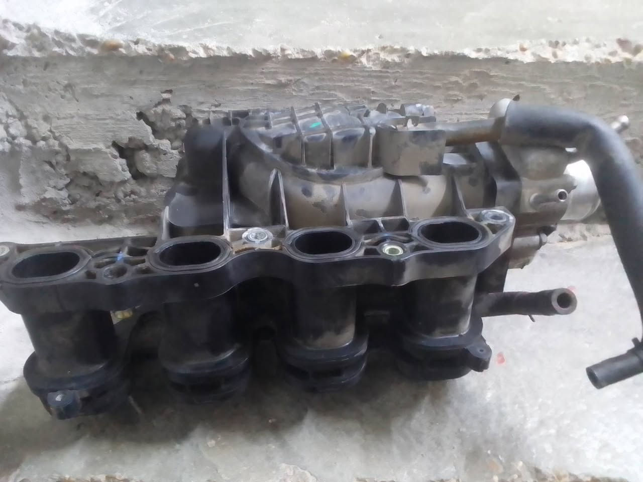 السلام عليكم
للبيع 
قبق ولفات 
جويتر 
نوزلات 
قطره 
ولف حماوه 

السعر 150
العنوان / ابو غريب حي المهندسين 
الهاتف /***********
