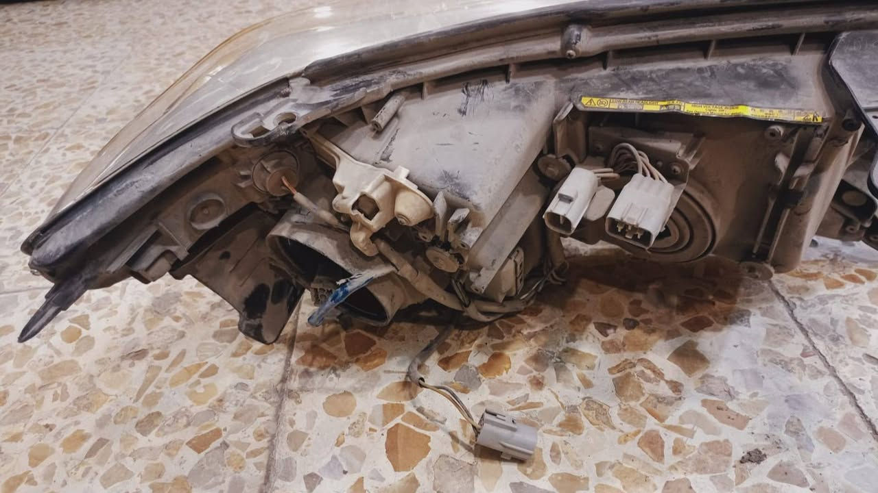 السلام عليكم  لايت لاندكروز اصلي شركة   للبيع العنوان بغداد  *********** بغداد, العراق
