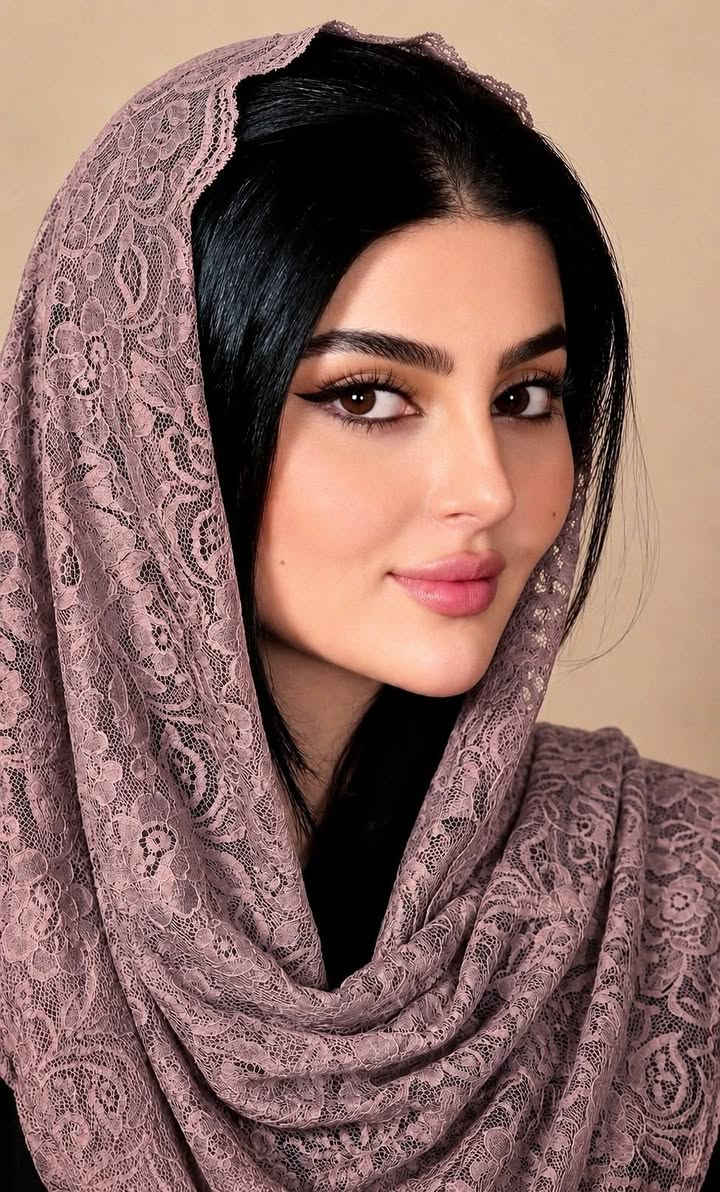 ✨ وصل شال الذكاء الاصطناعي الترند ✨
🧵 خيط بريسم وقماش تول فاخر
💎 نعومة ولمعة راقية جدآ 
🎀 تصميم أنيق وموديل عصري
🌈 ألوان مميزة تتناسب مع كل الإطلالات😍
قياس الشال / الطول مترين والعرض 70 سم ✔️
#الاصلي الكويتي البريسم 💯 
 
🚘 يوجد خدمة توصيل لجميع محافظات العراق  🚘


**إذا كنت صاحب هذا الإعلان وتريد حذفه لأي سبب، رجاءا أرسل رسالة إلى الدعم الفني**