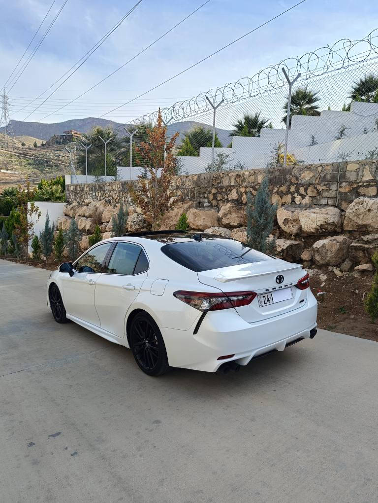 بیع او مراوسە حسب القناعە 
تویوتا کامری مدیل 2022 ماصفات 
امریکی XSE فول ماصفات محرک
4 سلندر 2.5 و بشرط 84 الف ماشی 
رقم شاسی موجود فقد بونت صبغ 
سعر 245 ورقە و بیها مجال مکان دهوک
واتساب کورک *********** دهوك, العراق
