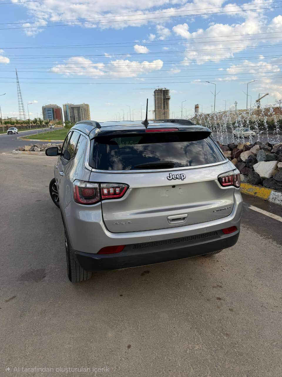 جيب كومباس لمتيت ٢٠٢٤ شكل جديد فول فول مواصفات ماعده فتحه سياره سلفر سقف اسود 
مواصفات 
*رادار امامي جانبي خلفي 
*كوشين جلد هيتر 
*ستيرن هيتر 
*شغال 
*بصمه 
*شاشه كبير 
*لايتات زينون
*سقف اسود بيلادي 
*ويل كروم 
بعد هوايه مواصفات 
سيارة فقط جاملغ صبغ بدون دواخل بشرت ماشي قليل ١٨٠٠٠ فقط سعر١٥٣ مجال بسيط 
.
0750 458 4342 أربيل, العراق
