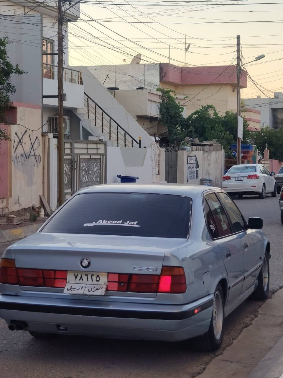 سلام عليكم
بي ام للبيع او مراوسه حسب القناعه
موديل 1995
 525 كبس 
كير اوتماتيك 
السياره فول فقط ما بي سلايت
4 جامات كهربائي 
نظام ABS 
4 تايرات جديد 
تبريد ويا سلف 
كشنات جلد 
قفل مركزي بجم عريض 
سياره دبل أيرباك 
السياره بدون حوادث كله عل وضع شركه 
فقط جاملغ الامامي من سفحت السكن بي شبر داخل 
كهربايات كله شغال 
العنوان كركوك 
السعر 63 وبي مجال 
رقم ***********

رقم واتساب  ***********
