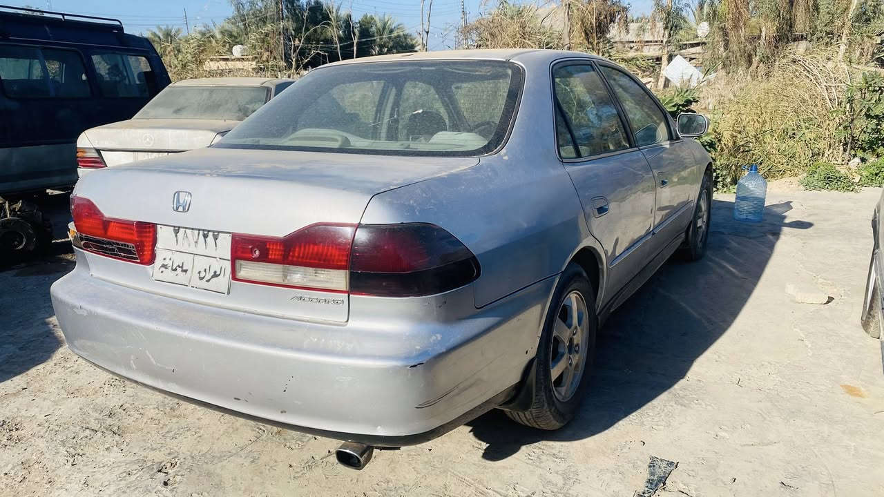 هونداي اكورد 2001.  
سياره جاهزه  ما بيهه نقص   بيع او مراوس ***********
