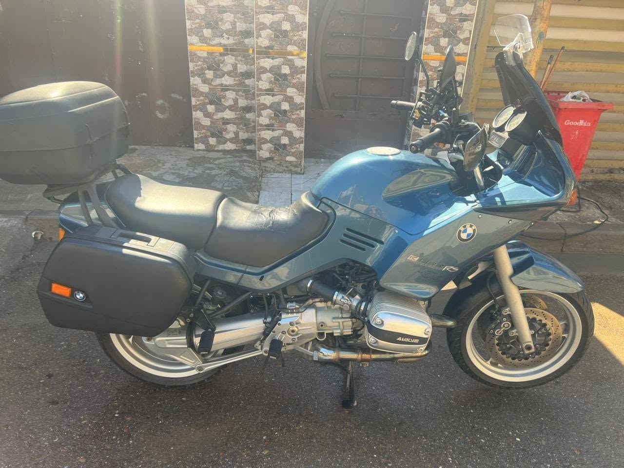 السلام عليكم
للبيع BMW RSحجم المحرك 1100موديل 1997سنويه ورقم بغداد السعر 37ورقه وبيها مجال الااتصال على الرقم  صاحب الدراجة *********** الااتصال على الرقم وغير متواجد على الخاص علما اني مكلف على النشر

