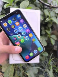 ايفون 11 • ١٢٨ • بطارية ٨٣٪