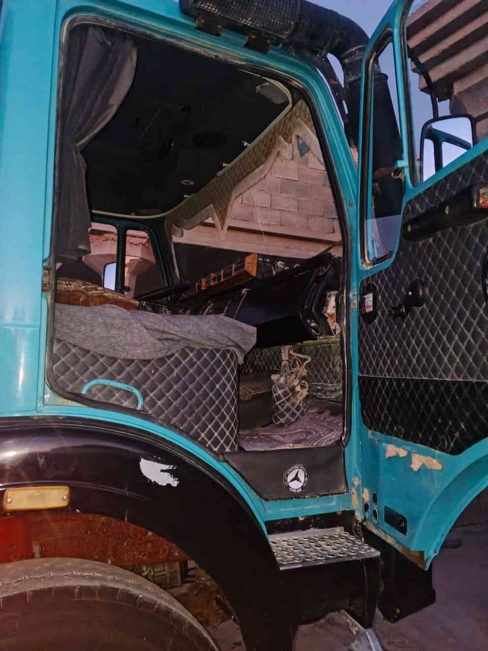 سلام عليكم البيع البي موديل 79 شاصي بلادي مكفول محرك 28محسن مكفول لاتنقيص ولاتبخير كير 25 قماره معمره جديد ع نضافه رقمه نينوى باسمي تحويل مباشر لاستفسار ع الرقم ***********///////*********** مكان الأنبار حديثه
