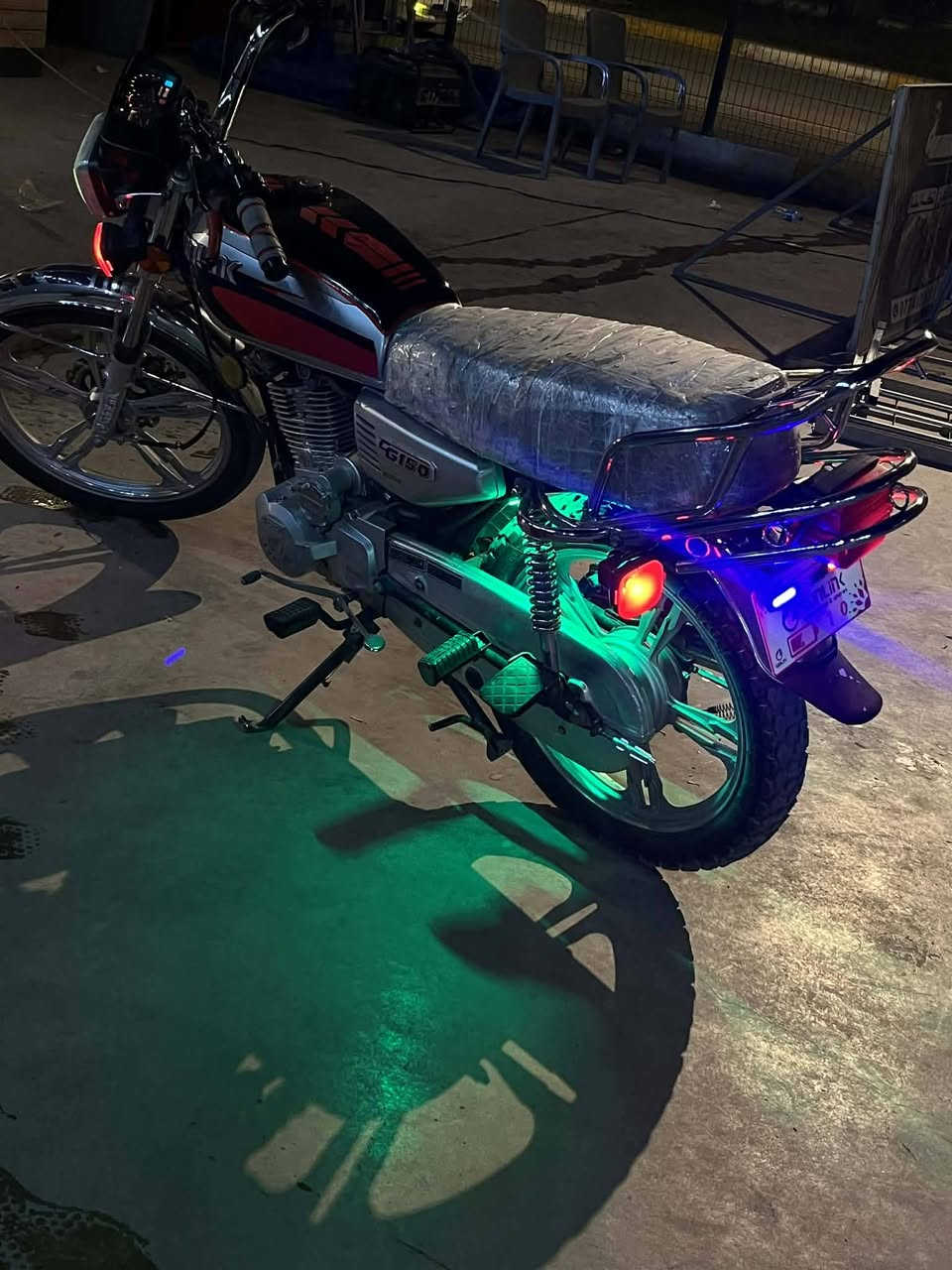 السلام عليكم
دراجه سيفان ٢٢
مكفولة كفالة عامه من كلشي
فول تفحص وتاخذ
السعر ٥٧٥وبي مجال العنوان ديالى بعقوبة رقم الهاتف ***********
