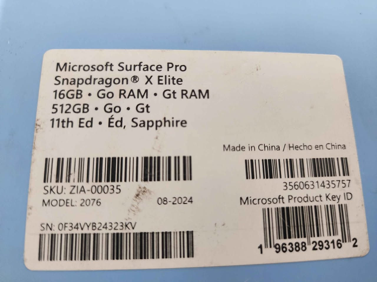 Microsoft surface pro 11
Snapdragon X elite 12 cores 
16 GB DDR5x 
512 GB disk 
13" touch screen AMOLED 120 Hz 
Cycle count 15

جهاز راقي غني عن التعريف, امكانيات و خصائص رائعة. مناڵیی للاعمال الهندسیە و الالعاب.. بطارية تدوم لنهار كامل...
لابتۆبێکی نایاب و بە توانا، تایبەتە بۆ هەموو کارێکی هەندەسەی و گرافیک و گەیمینگ... باتری کەی بەشی ڕۆژێک دەکات... أربيل, العراق


**إذا كنت صاحب هذا الإعلان وتريد حذفه لأي سبب، رجاءا أرسل رسالة إلى الدعم الفني**