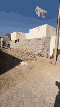 قطعه البيع مساحه200متر في شارع ابو علي
الواجه8ونص والنزال13ونص ثاني قطعه عل شارع العام 
السعر60 رقم ***********
