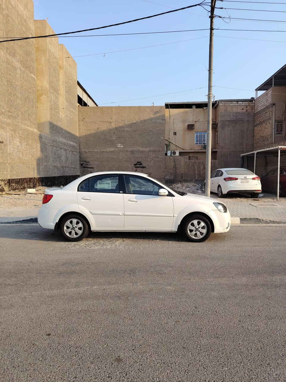 السلام عليكم
للبيع كيا ريو موديل 2012 رقم أربيل الجديد هزه وسنويه جديده الى 2030
السياره مكفوله ضربه وصبغ وكير ومحرك .سعر السياره 88 وبي مجال بسيط عنواني البصرة للاستفسار ع الرقم ***********
