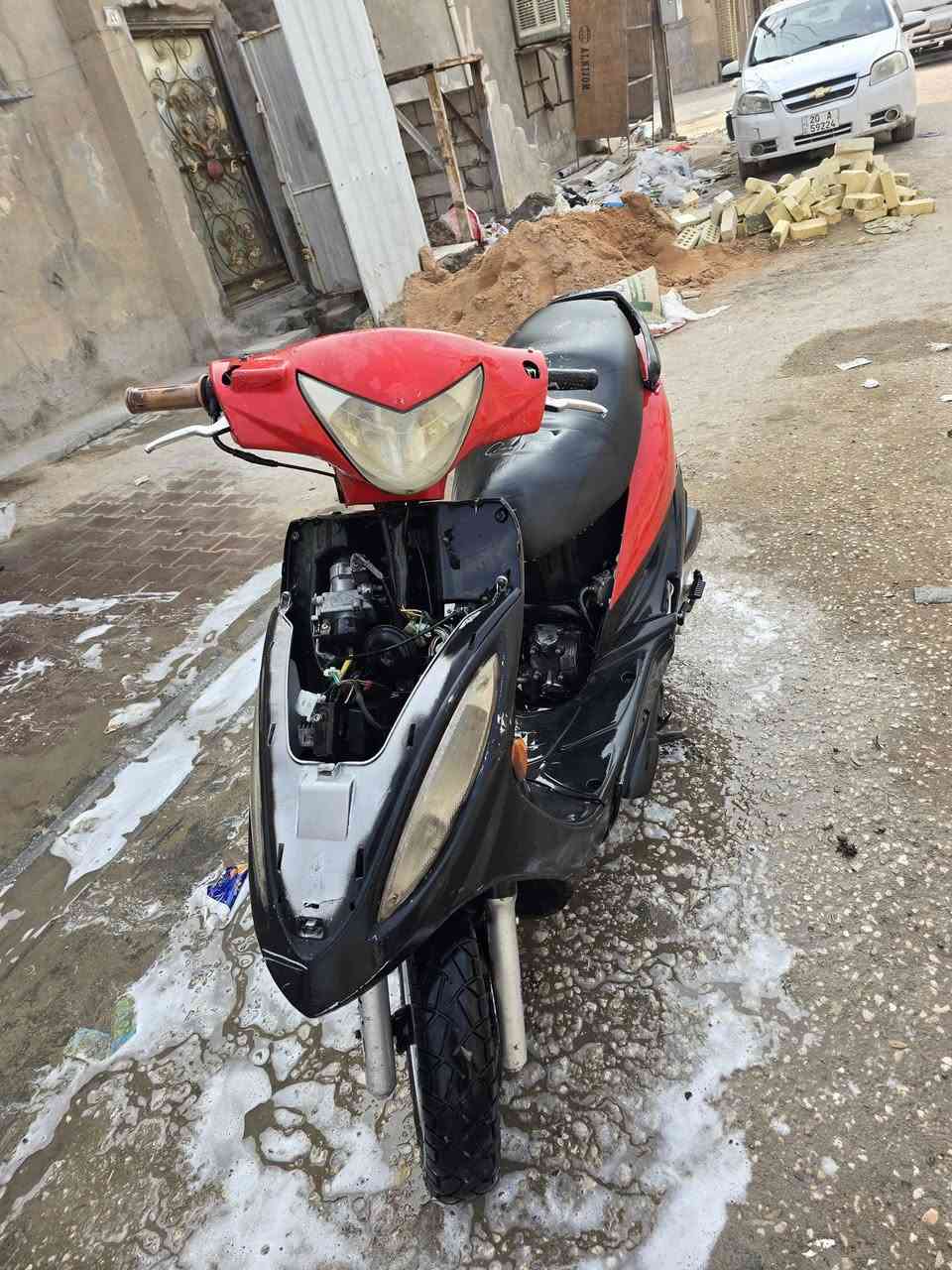 مرحبا شباب كانكو جي4 دراجة مكفولة من كلشي مكينة ما مفتوحة كلهة شغالة سلف هندر دراجة نضيفة السعر خاص *********** المكان نجف شارع المدينة
