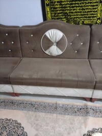 عنتي تيوان نظيف وتخم مصري 200الف وبي مجال بغداد الحسينه شارع ابو سمير ...