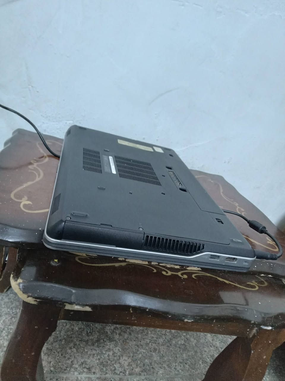 لابتوب ديل E6540
كوراي 7
جيل 4
رام 4
هارد 500
حجم 15.6
نضافه الكفر 95%
لابتوب كانت مضمومه والباتري  انتهى
ملحقاته شاحنه
 فقط بطاريه  تعبانه
السعر 100 الف
عنواني بغداد حي التراث


**إذا كنت صاحب هذا الإعلان وتريد حذفه لأي سبب، رجاءا أرسل رسالة إلى الدعم الفني**
