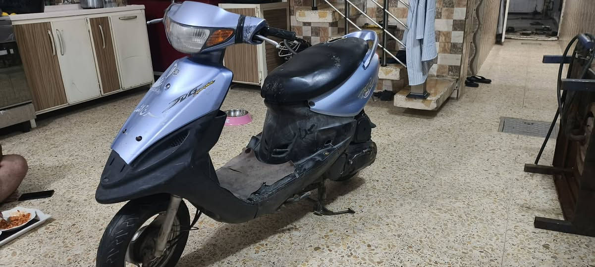 سلام عليكم شباب دراجة قجمة نضيفة نقص بس دبل امامي 
دراجة نضيفة كلش السعر 350 وبيهة مجال ***********

