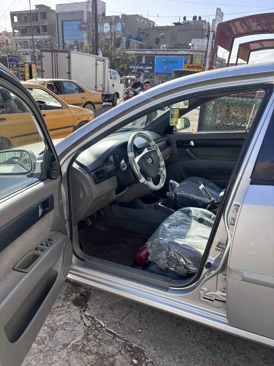 السلام عليكم عندي اوبترا 2010 لون رصاصي فضي رقم سليمانية الجديد كير محرك مكفولات صدر امامي خلفي جديد كهربائيات ممتازة السيارة نضيفة ترايك وين متريد بيهة قطعتين صبغ فقط كير عادي موجودة بغداد الجديدة عارضهة ب 74 وبيهة مجال ***********
