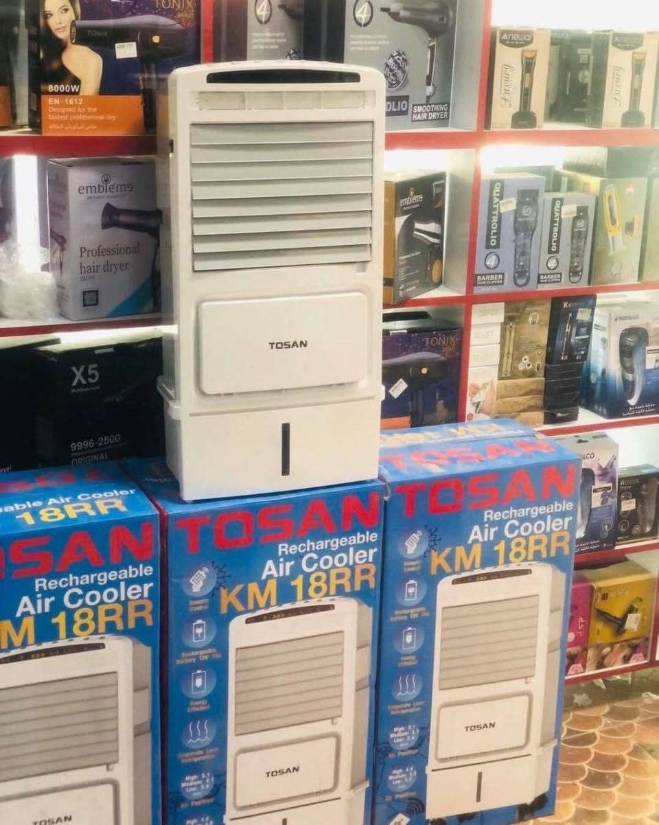 مبردة قابلة للشحن من نوع Hero، طراز KM 18RR.

▪️بطارية 12 فولت ▪️7 أمبير، ▪️وتعمل على البطارية أو الكهرباء المباشرة.

تتضمن👇👇
▪️ جهاز ريموت كونترول للتحكم عن بعد 
▪️ثلاث سرعات للمروحة
▪️تستخدم حلفات سيللوز لتبريد نقي وصحي
▪️تعتبر موفرة للطاقة.

السعر 160 الف


**إذا كنت صاحب هذا الإعلان وتريد حذفه لأي سبب، رجاءا أرسل رسالة إلى الدعم الفني**