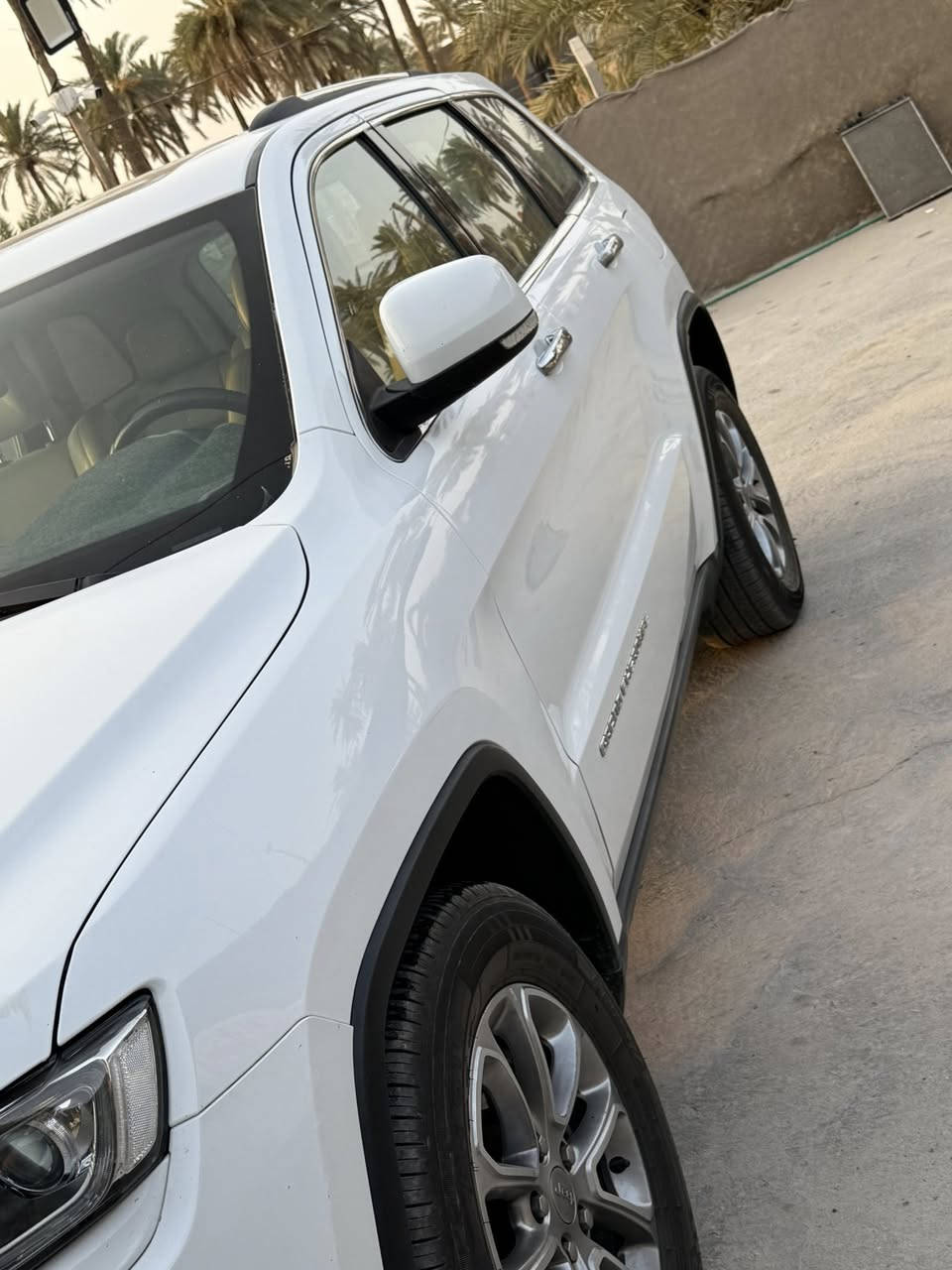 السلام عليكم اخوان عندي جيب ١٤ خليجي ابيض رقم بغداد   مطلوب مراوس ب k5 جيتي لاين ٢٥ او ٢٤ فول مواصفات  داخل قرميدي خليجيه


**إذا كنت صاحب هذا الإعلان وتريد حذفه لأي سبب، رجاءا أرسل رسالة إلى الدعم الفني**