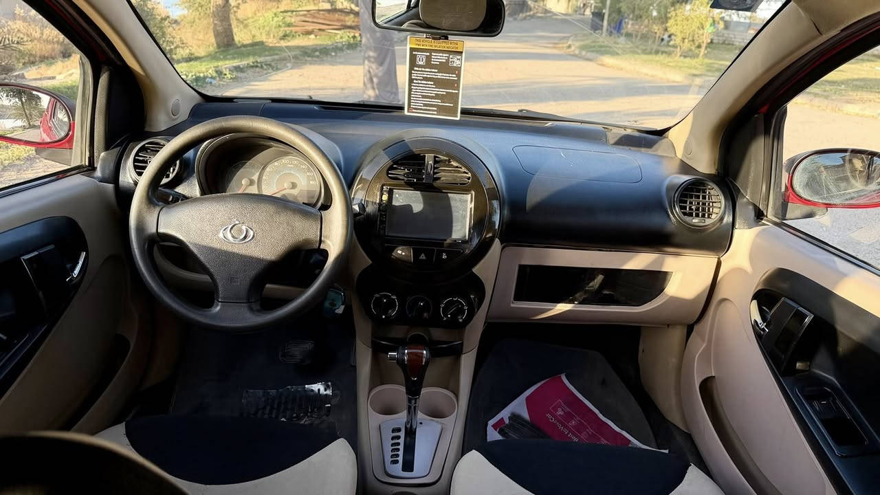 السلام عليكم
باندا الشركة العامة 🟥🟥
موديل 2012
رقم بغداد  أنكليزي 
گير اوتو 
جاهزة من كلشي
مكينة 
گير 
حدادية
تخم تاير 
شاشه
كامرة
مري كهرباء 
مكاني بابل مسيب السعر ✅اتصل وبالخدمه 
***********
***********
