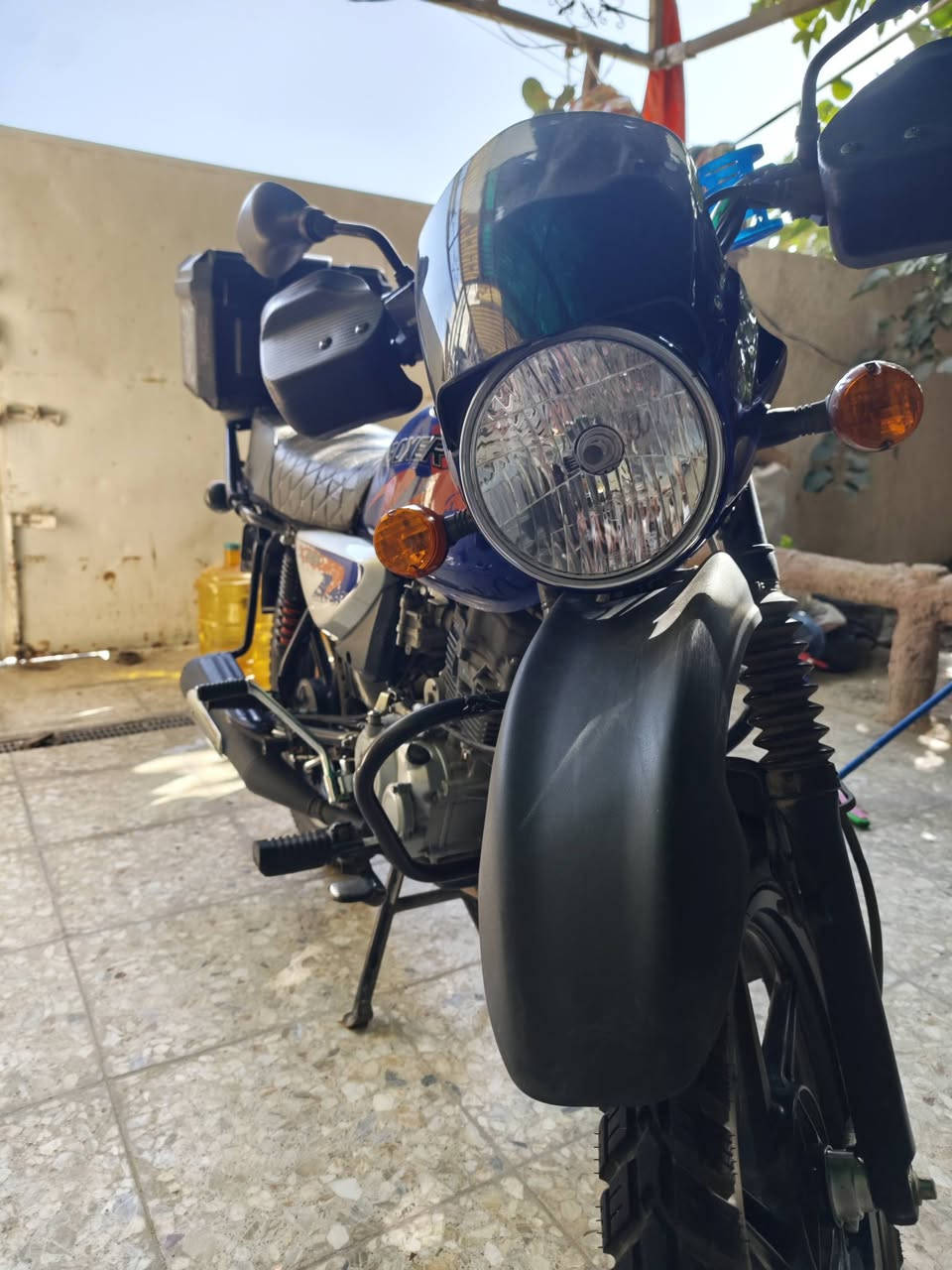 موديل 23  مرقم بغداد ماشيه 22  دراجه جديده والله يشهد غير الموتل ما اديرله


**إذا كنت صاحب هذا الإعلان وتريد حذفه لأي سبب، رجاءا أرسل رسالة إلى الدعم الفني**