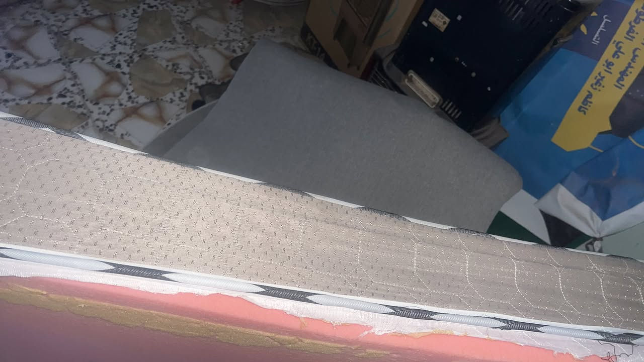 دوشك طبي نفر واحد للبيع، نظيف جداً وحالته جيدة، يحتاج له فقط وجه دوشك.
السعر: 30 ألف دينار.

للاستفسار والمراسلة على الخاص. مكاني بلديات شارع شريط


**إذا كنت صاحب هذا الإعلان وتريد حذفه لأي سبب، رجاءا أرسل رسالة إلى الدعم الفني**