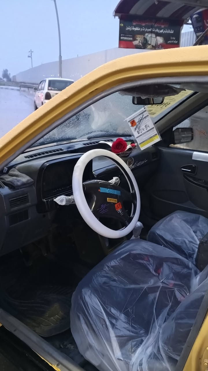 سلام عليكم للبيع 2011 بدون ضرر بدون صبغ هيه وغرامات صفر كابون بيه كير مكينه شواصي  شرط السياره نضيفه كدام العين شرط الوكاله وتحويل من الشرعي خاص ماجاوب خابر وتدلل مكان السياره حي النتصار ***********
