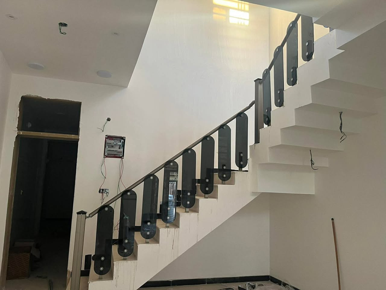 🏠 / البيت للبيع مساحه100 متر طابو زراعي سند 25
واجهه 5/ نزال 20. 

🧱 بناء حديث درجه أولى  تسليم مباشر

الطابق الاول/ مطبخ . أستقبال . هول . غرفه . مجمع صحيات 
الطابق الثاني /غرفه وكليدور
🌎 الموقع/ الاساتذه خلف دائره شيوخ العشائر قريب على شارع 80

للأستفسار أكثر مراجعة مكتب المدار المقاولات العامه 
شارع 80 كربلاء اسماك الشجري  .. مقابل أستدارة سونار السلطاني  
‏‎***********/علي زيكو
‏‎***********/ علي زيكو
