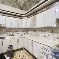 كاونتر المنيوم • ٧ امتار • مع طباخ وشفطة