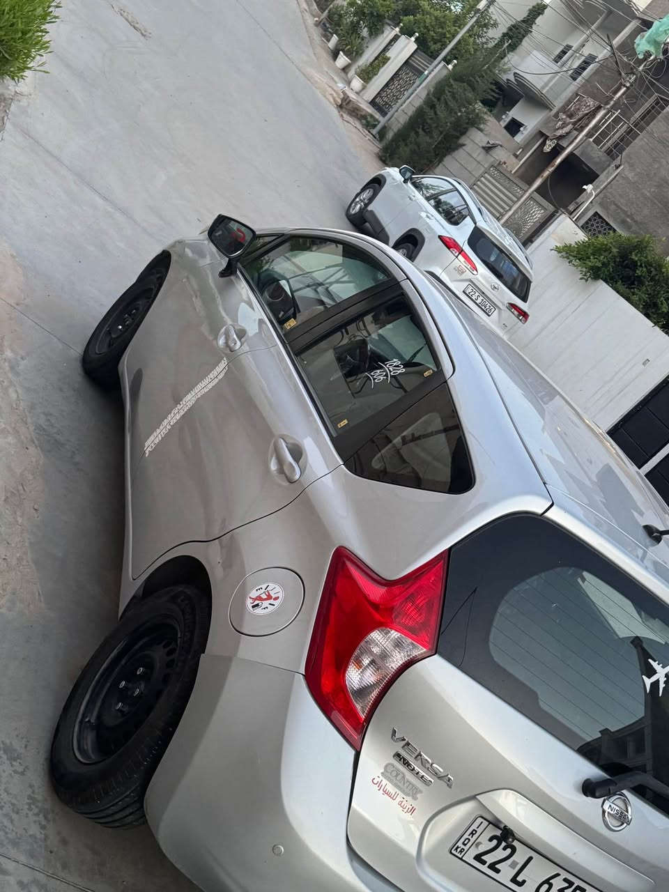 Nissan versa 2015 SV
رەنگی سلفەر ، ڕەقەم هەولێر ، گێر ئۆتۆماتیک شاشە و کامیرا و حەساس گێر و مەکینە بەشەرت نەکراوەتەوە بە ناوی خۆمەوەیە تا ٢٠٣٠ دەفتەری بانزینی شەرتی تەحویل و غەڕامە ٤ تایەی تازەی لە ژێرە هەیە ٤ پارچەی هەیە بێناو سعری ٧٦ و مەجال سەیارەکە لە کەرکووکە
*********** كركوك, العراق
