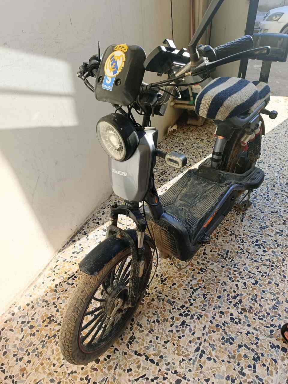 سلام عليكم
ماطور شحن الحجم 20
ناقصو بطاريات بس
السعر 170وبي مجال 
***********
مكاني الايسر قرب دائرة المرور
