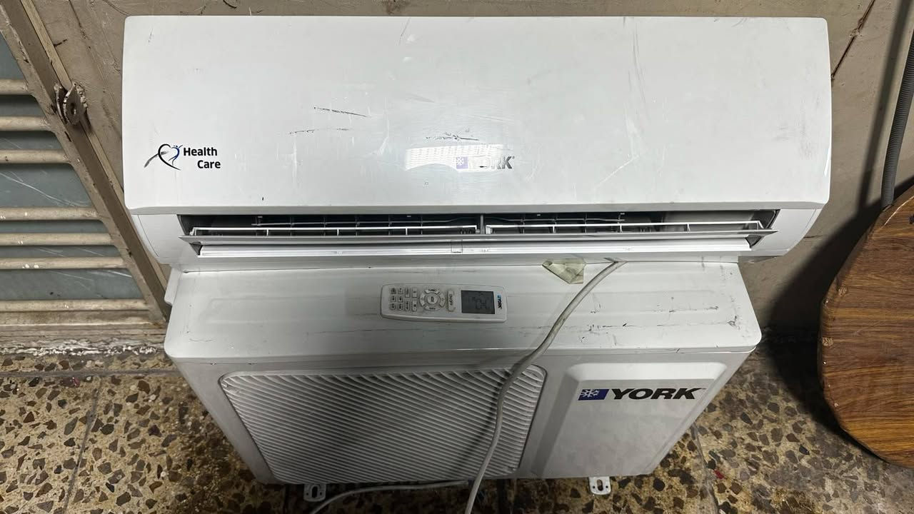 سبلت للبيع يورك طن بلادي   كامل مع ملاحقاته ريمونت +بوري ٣ متر غازه مقفول سعره ٢٥٠ الاتصال على رقم ***********
