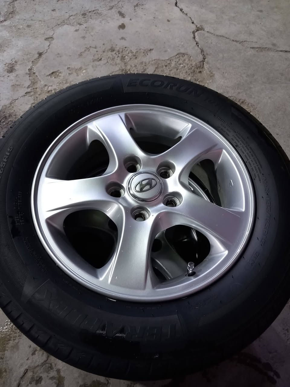 ويل كب النترا حجم 15
مع تخم تاير 
السعر ٢٢٥
انطيك بسعر ويل والمايعجبو السعر كل الهلا بي


**إذا كنت صاحب هذا الإعلان وتريد حذفه لأي سبب، رجاءا أرسل رسالة إلى الدعم الفني**