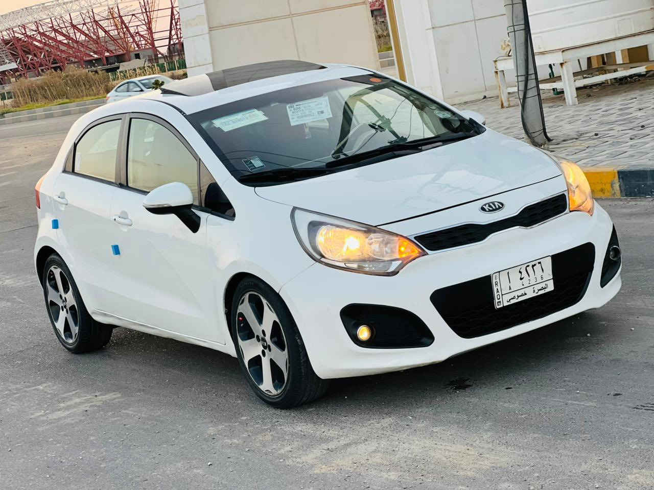 اللهم صلِ على محمد وآل محمد 
للاستفسار ***********
كيا ريو هاشباك موديل 2014 وارد خليجي رقم بصره تحويل مباشر سنويه مشروع وطني ل28 سياره فول مواصفات 1/1 محرك 1600 شرط الفحص تراي كلش حلو ماشيه 116 جاهزه من تبريد حداديه صدر امامي وخلفي كهربائيات كلها شغاله مواصفات فتحته تنته بصمه تشغيل وبصمه أبواب شاشه حساس خلفي تحكم ستيرن ويل كب كروم دواخل كلش نظيفه سياره بيها بنيد مبدل اصلي وصبغ مقدمه الجاملعات الاماميه بدون دواخل شرط السعر 77 وبيها مجال بسيط مكان السياره ناصريه رجاء بس الشراي يتصل
