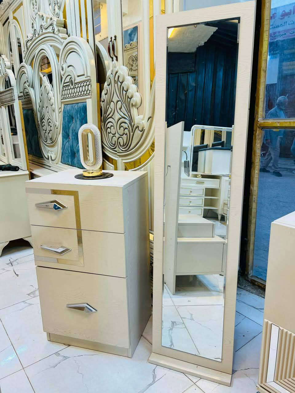 غرفه نوم تركي 🇹🇷🫡 
10 قطع فول ومكفول 
مستخدم اخو لجديد نضافة 95 💯 خشب ثقيل موديل حديث بلون مميز سجج هادروليك شفط شازلون خزن 
اناره كومديات سرير جك مخزن كومدي دبل مجر ضهر بلوك برغي وجوي حديد 
عرض خاص ب مليون و 100 قفل مع شد ونقل مجاني داخل بغداد 🧑‍🔧🚚 محافظات ب كروه رمزية


**إذا كنت صاحب هذا الإعلان وتريد حذفه لأي سبب، رجاءا أرسل رسالة إلى الدعم الفني**