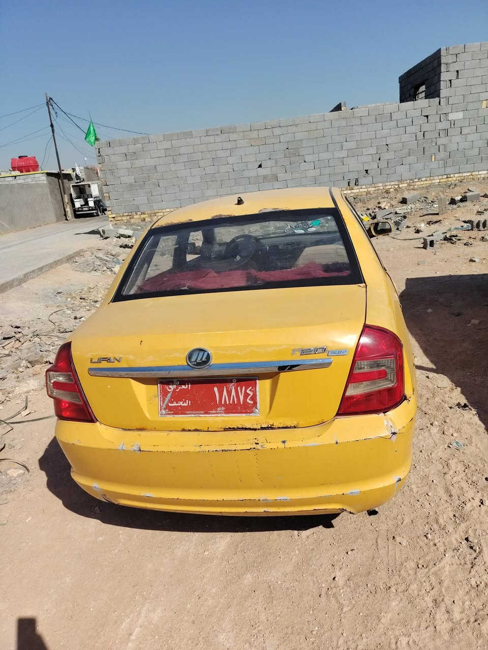 السلام عليكم للبيع سياره شغاله عوزه شويه ترتيب السعر ٤ وراق مكان نجف مكينه وكير مكفولات لشراي يتصل مكلف بل نشر رقم ***********
