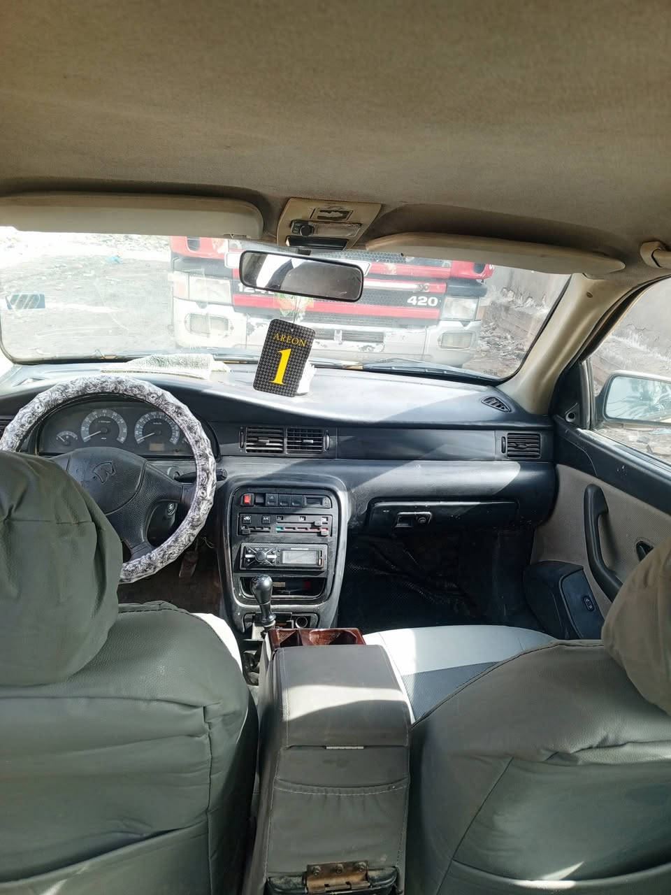 السلام عليكم سياره سمند للبيع جهاز السياره حداديه جديده سنويه بال 36 باسمي شورت التحل هيئه غرامات مصفره والسياره ما تعبانه***********
