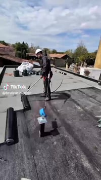 عمل ايزوكام للسطوح والجوانب ضد الرطوبه وتسرب الأمطار والحراره واشعه ال...