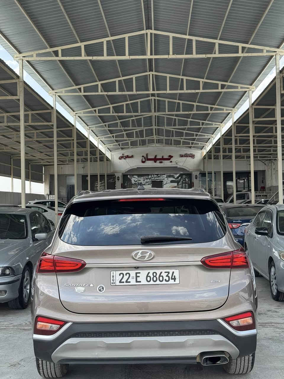 Hyundai Santa Fe  2019 SE
هيونداي سانتافي 2019 SE
كلين بدون صبغ بدون ارباك
سعر 158 ورقه و مجال
مكان السياره قضاء بردرش/ دهوك
تلفون واتساب 
***********
 
المواصفات :
محرك 4 سلندر المرغوب 2.4
دفع رباعي دكمة  4x4
كير + محرك + تبريد +تحويل بشرط 
تحكمات ستيرن و و بريك بصمة
شاشه كبيره تدعم كار بلي 
قطعتين تبريد امامي خلفي
كشنات السياره مخمل 
السياره جداا نظيفه وماناقصها اي شي 
ماشيه 129 الف ميل
