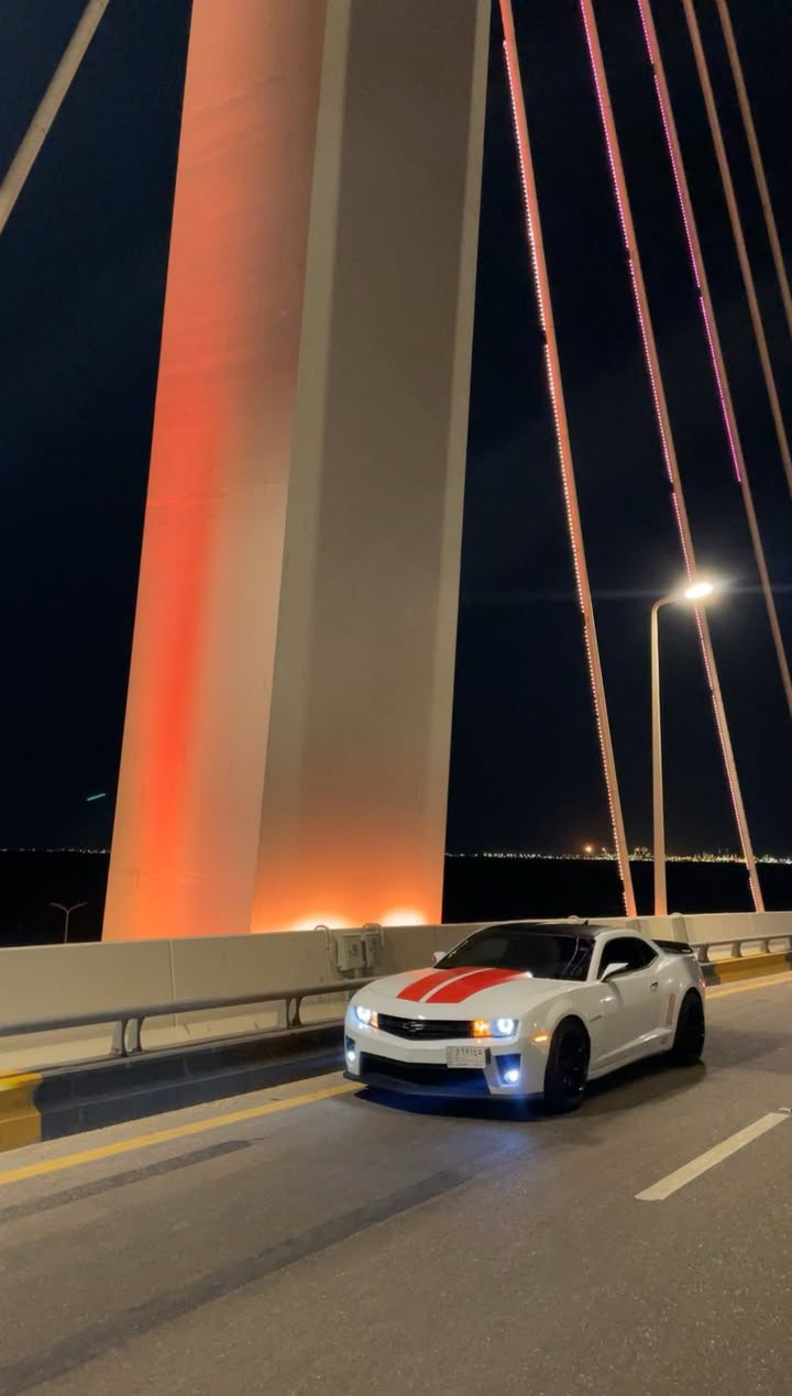 السلام عليكم 
كمارو للــبــيـع 
مديل 14 محرك v6/3600
كير مكينه جدد حداديه جديده
تبريد ثلج غرفة سياره توا شاده كارتون
سياره مصروف عليها 
حادث سياره جاملغ وبنيد بدون دواخل بيها قطع صبغ ابيع عام حته لاتعبك وتعبني 
مكانها ؛ البصرة 
رقم الهاتف : ***********
السعر :100 وبيها مجال للشراي
