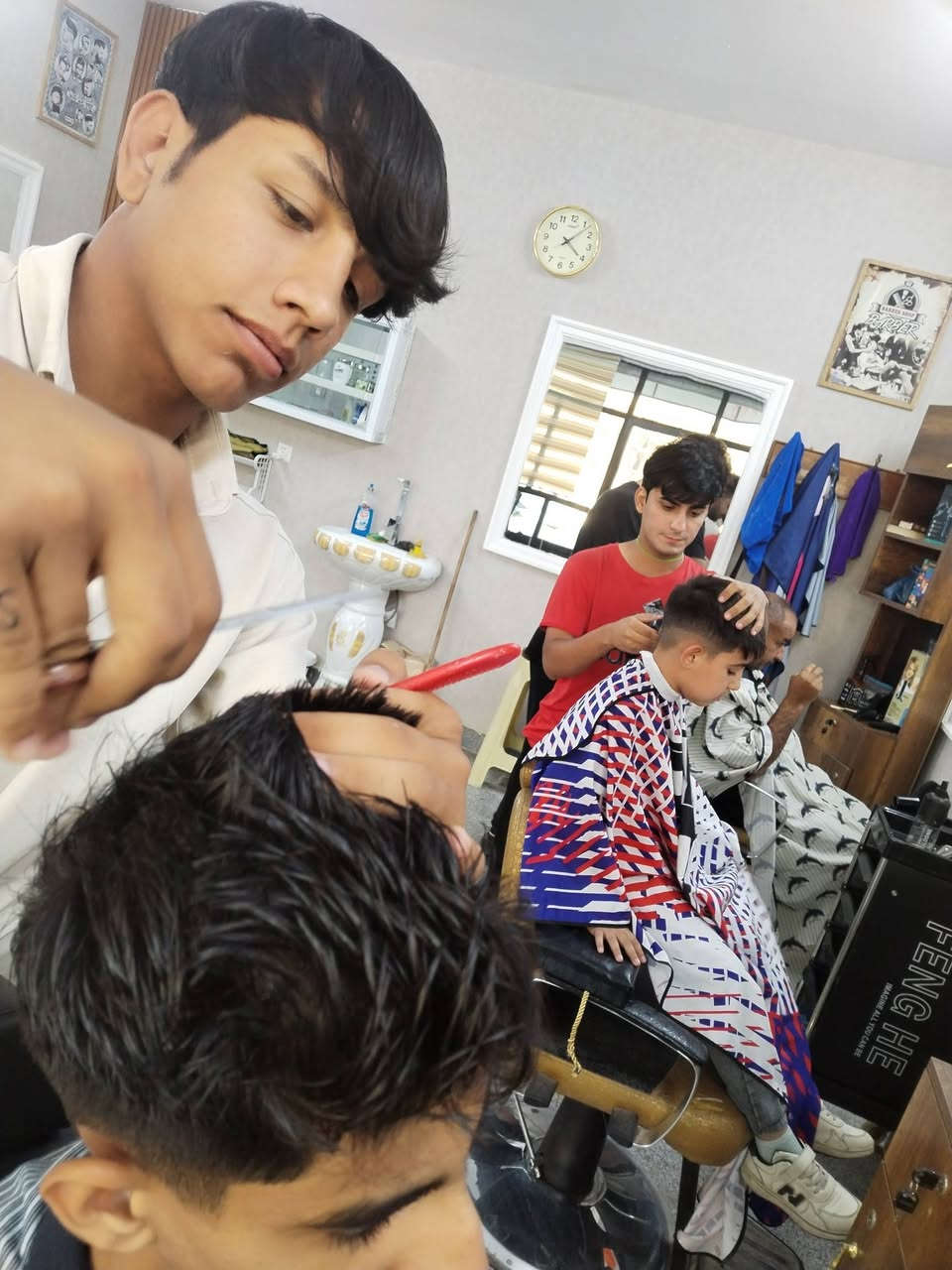 تعليم الحلاقه معهد النجاح *********** بغداد الجديده.. تفاصيل الدوره اتصال مراسله وات ساب.
