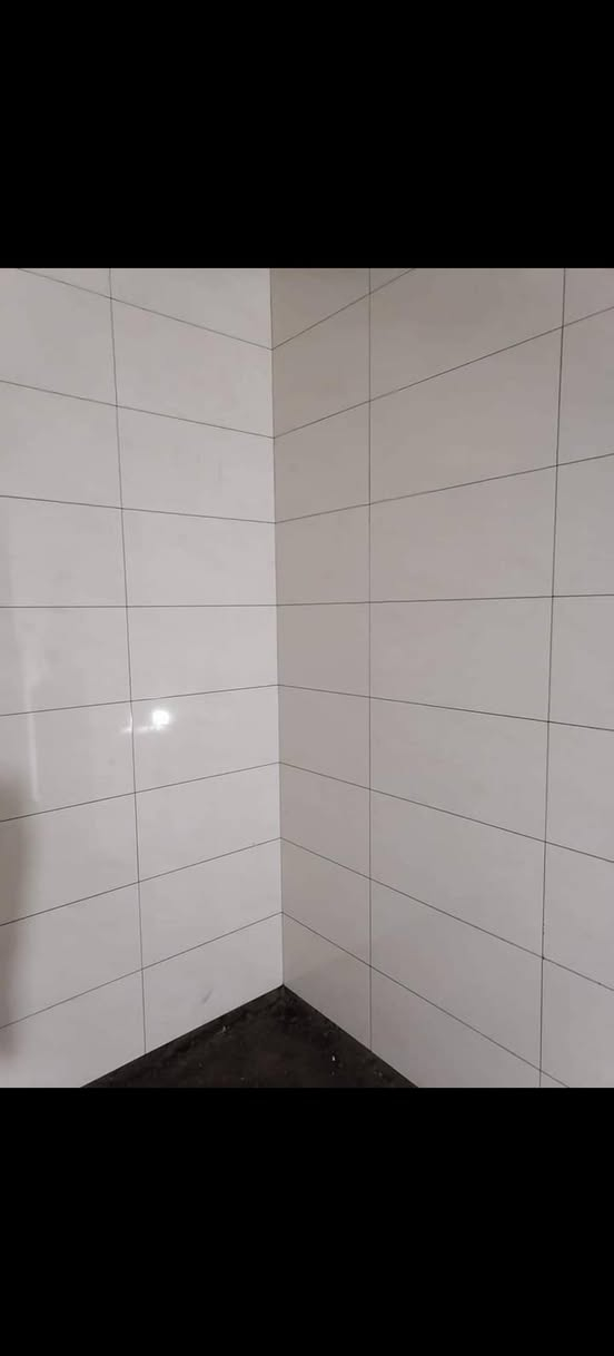 سلام عليكم
خلفه سيراميك ولباخ صبه نضافه

مكاني  

بالزبير ***********
