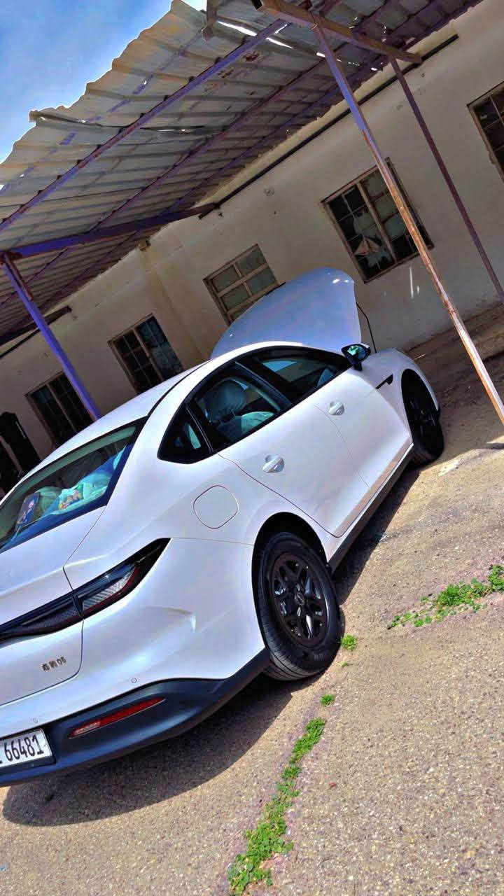 سيل 5 موديل 2025 داخل ابيض ☑️

بلكن هايبرد  ثلاث انظمه هايبرد + بانزين  شحن ذاتي🔋 + شحن خارجي🪫 تمشيك2200  كيلو سعه خزان الوقود 65 لتر 

 بحالة الوكالة ☑️  ماعده طخه بقبق الجنطه موضحه بصوره

عداد  كليومتر/  24 الف الكلي

ملاحظه شاحنه اصليه  + فوم معالج اطار 

🔥مرقم بغداد مثبت لوحات سنويه باسمي 🔥

عنوان /  بغداد

💥محرك يعمل لشحن البطاريه فقط  1500 هجين ثلاث انظمه شحن ذاتي + هايبرد + شحن خارجي☑️ 
💥داخل جلد ابيض لونين  بطاين بوب جلد ابيض واسود ✅ 
💥دركة دي جلد وحياكه ☑️ 
💥بكلايت لد خليه ✅ 
💥بصمه +كارت ☑️ 
💥هاندر بريك بصمه اوتو هولد✅ 
💥كيجات شاشه ☑️ 
💥شاشه كبيره تبريد شاشه✅ 
💥لايت ليد لايت اوتو  + لد صباحي☑️ 
💥اشاير مري✅ 
💥تبريد قطعتين ☑️ 
💥ويل كب اسود بلاد ✅ 
💥ايرباك عدد 10☑️ 

الاتصال ☎️***********
السعر 18 مليون عراقي وبيها مجال
