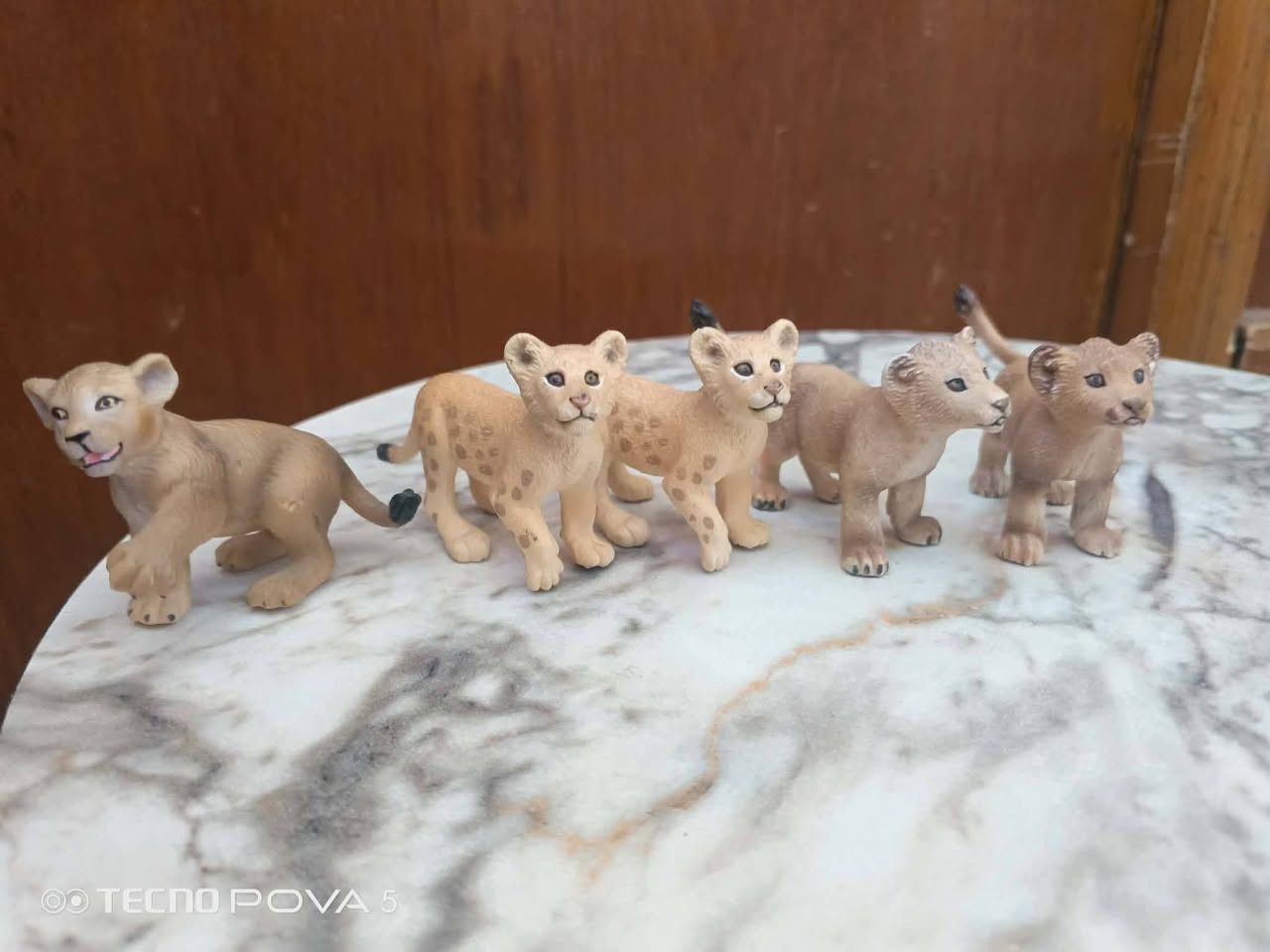 السلام عليكم 
مجموعة شلايش وشركات اخرى 
١٧٠ قطعه تقريبا 
 فرسان وحيوانات كل القطع جديده كدامكم 

ينباعون مجموعه سعر القطعه ٤.٥


**إذا كنت صاحب هذا الإعلان وتريد حذفه لأي سبب، رجاءا أرسل رسالة إلى الدعم الفني**