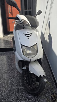 سكني نثيه للبيع 140 دراجه كلها عل بلادي مملعوب نضافه الكفرات 70%  لاكن...