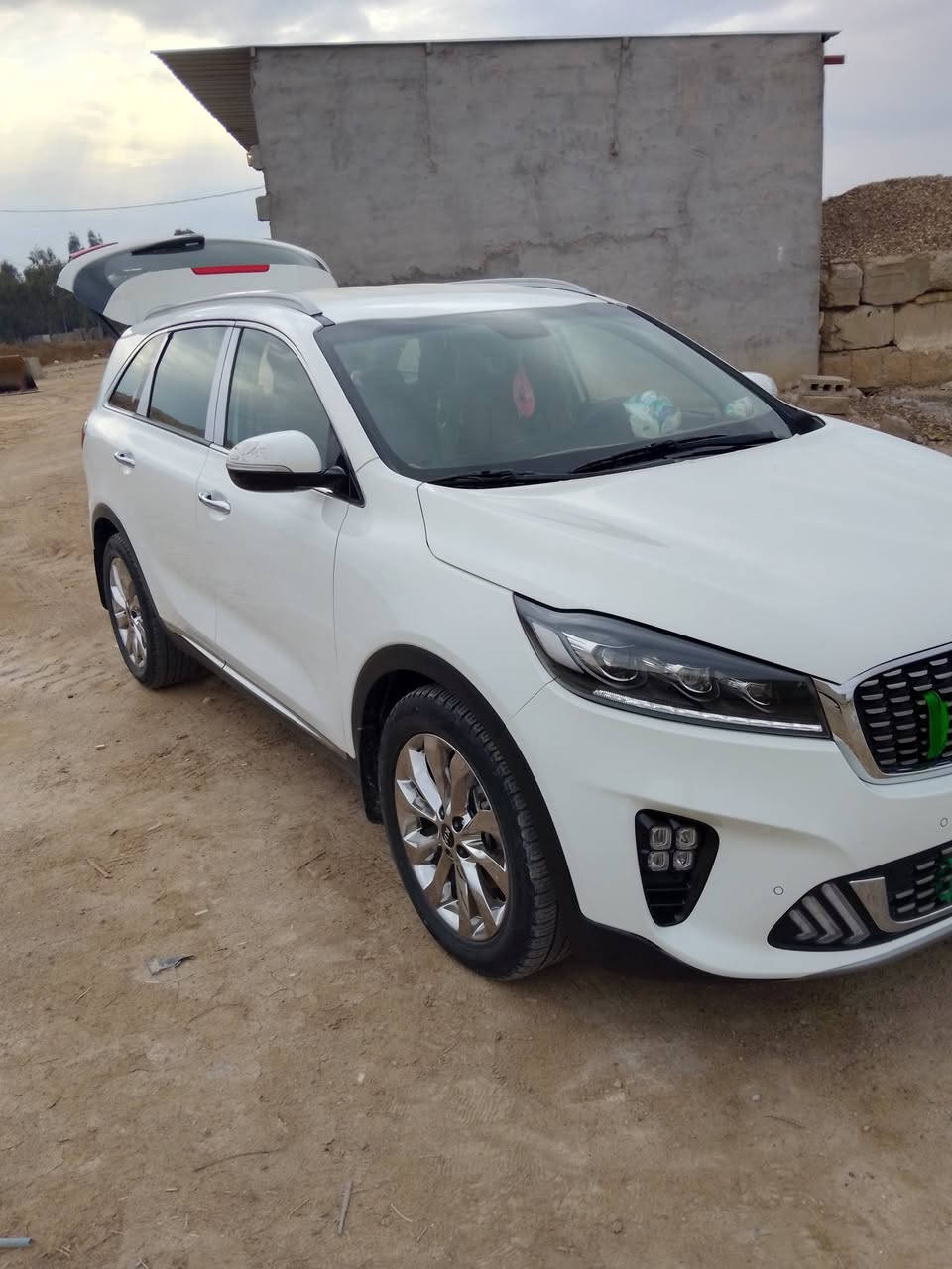 للبيع سورنتو 2020 رقم بغداد ماشيه 17الف؛فول مواصفات ماعده بنو رامه سياره مكفوله كفاله عامه *********** ***********
