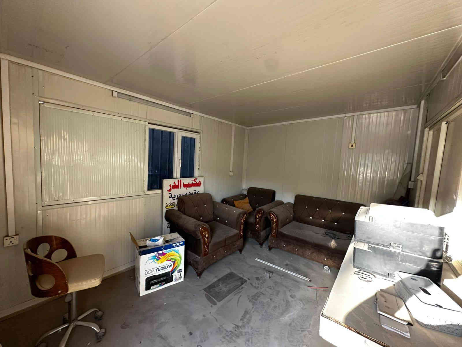 سلام عليكم كرفان قياس 3 في 4 مستعمل ٣ اشهر او اقل تفصال درجة اولا الشاصي مالة شيلمان بغداد البلديات ***********
