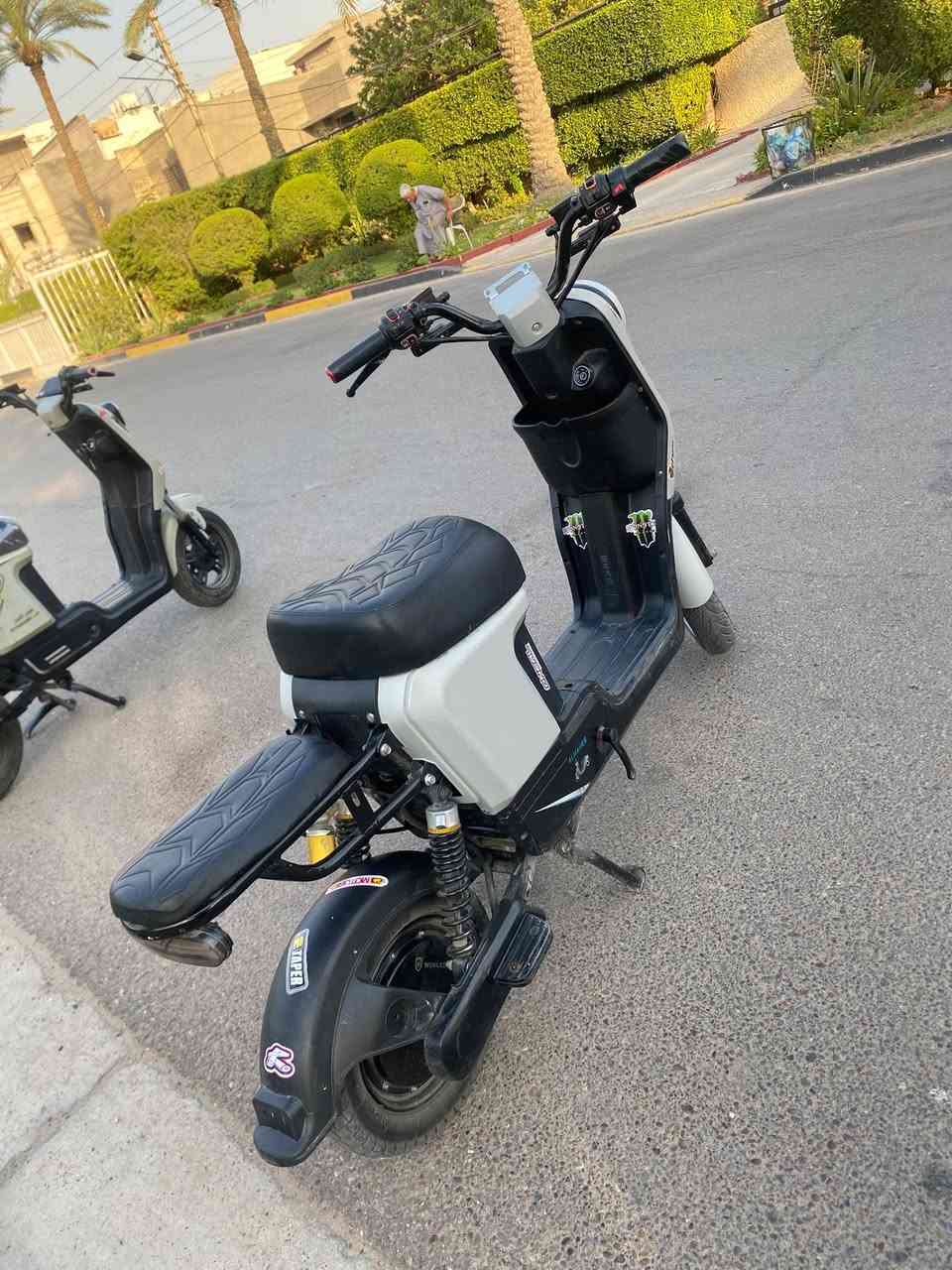 السلام عليكم دراجه R9  نضيفه سرعه 109 4سرع ملف نضيف مزود بطاريات جديدات لد  لايت عالي ناصي هورن اشاره الدراجه نضيفه وحلوه واحله من الصور 
الدراجه نقصها بس شاشه وانزلك من السعر السعر375 رقمي بي واتساب 7735801205 المكان حي الخضراء


**إذا كنت صاحب هذا الإعلان وتريد حذفه لأي سبب، رجاءا أرسل رسالة إلى الدعم الفني**