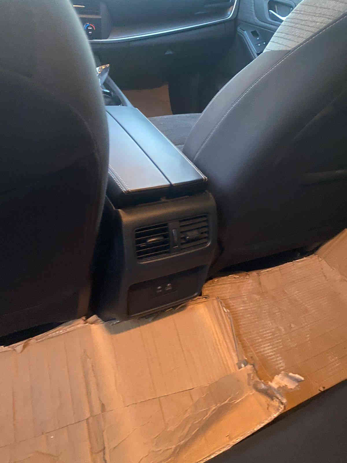 سلام عليكم 
نيسان روج ٢٠٢٣ محرك ٣ سلنندر تيربو 
مواصفات اس في وبيها انضمه قياده 
شويه ةعلى من ال sv يكولون عليها بلص المهم 
مضررها شبر بنيد صبغ فقط
ايرباكات ماطاكه كله سليم 
ماشيه ٦٠٠٠ الف ميل 
رقم اربيل بسمي 
بعدها جديده السياره 
سعرها ١٩٠ ورقه 
اريد مراوس ويه باتفندر مواصفات عاليه ماريد اس في وتحياتي للكل 
***********
