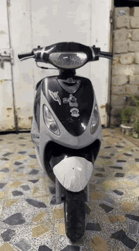 ماكس منغولي مفتوحه دراجه نضيفه كلش شلعه حلو بيه كلجات رياضي سعر 500 وبي مجال ***********
